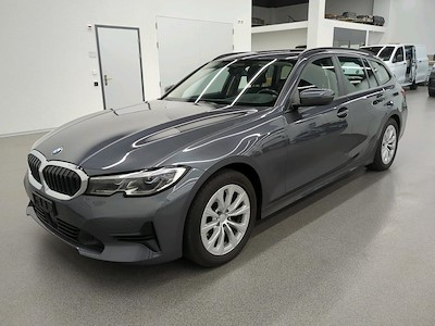 Acquista BMW SERIES 3 a Ayvens Carmarket